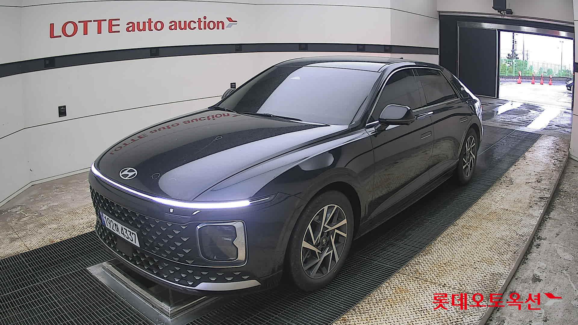 Hyundai Grandeur - 3