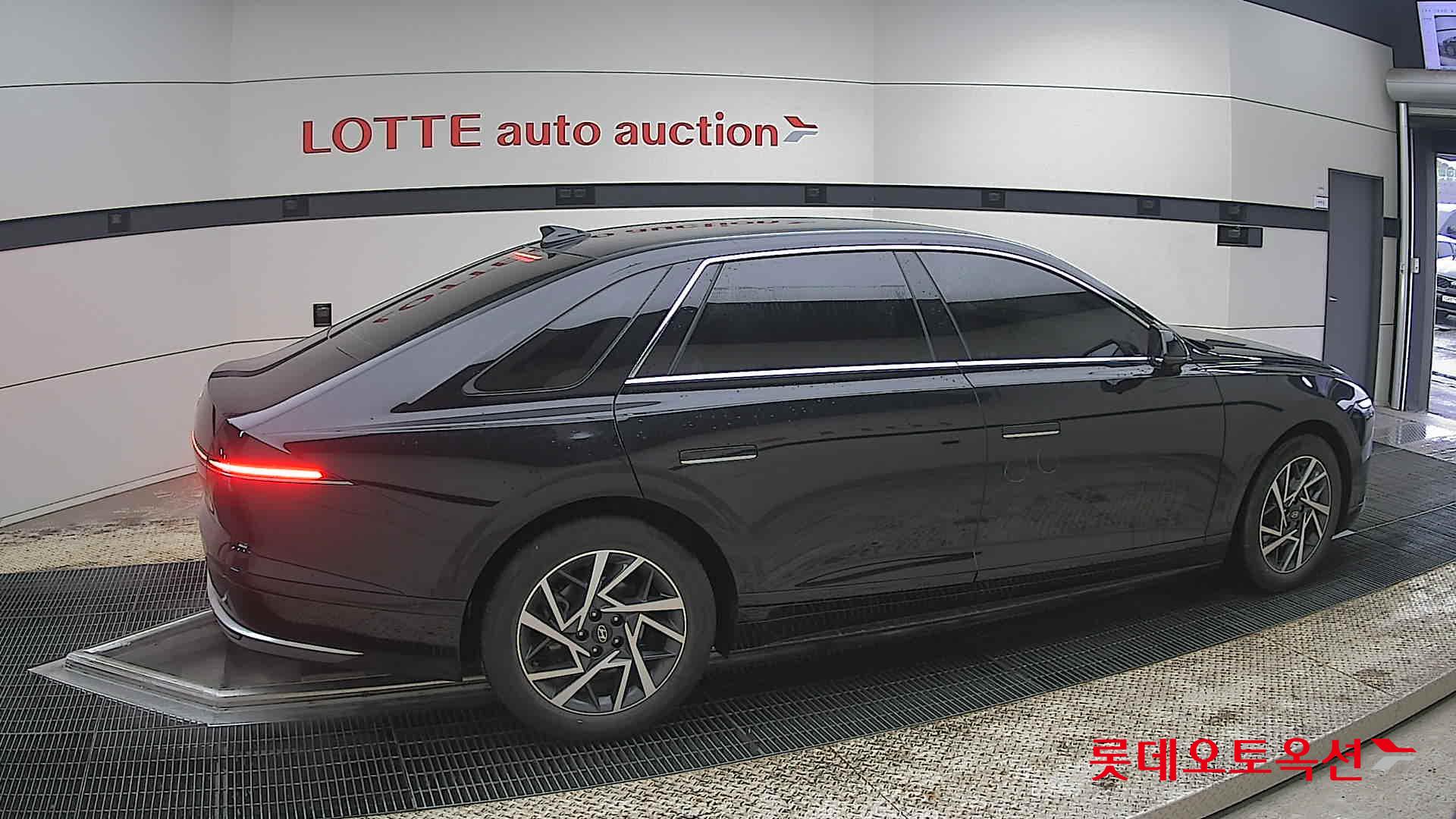 Hyundai Grandeur - 20