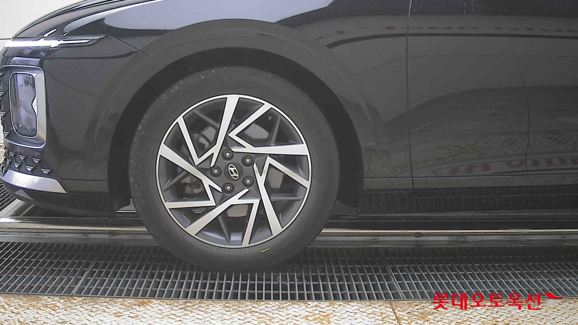 Hyundai Grandeur - 25