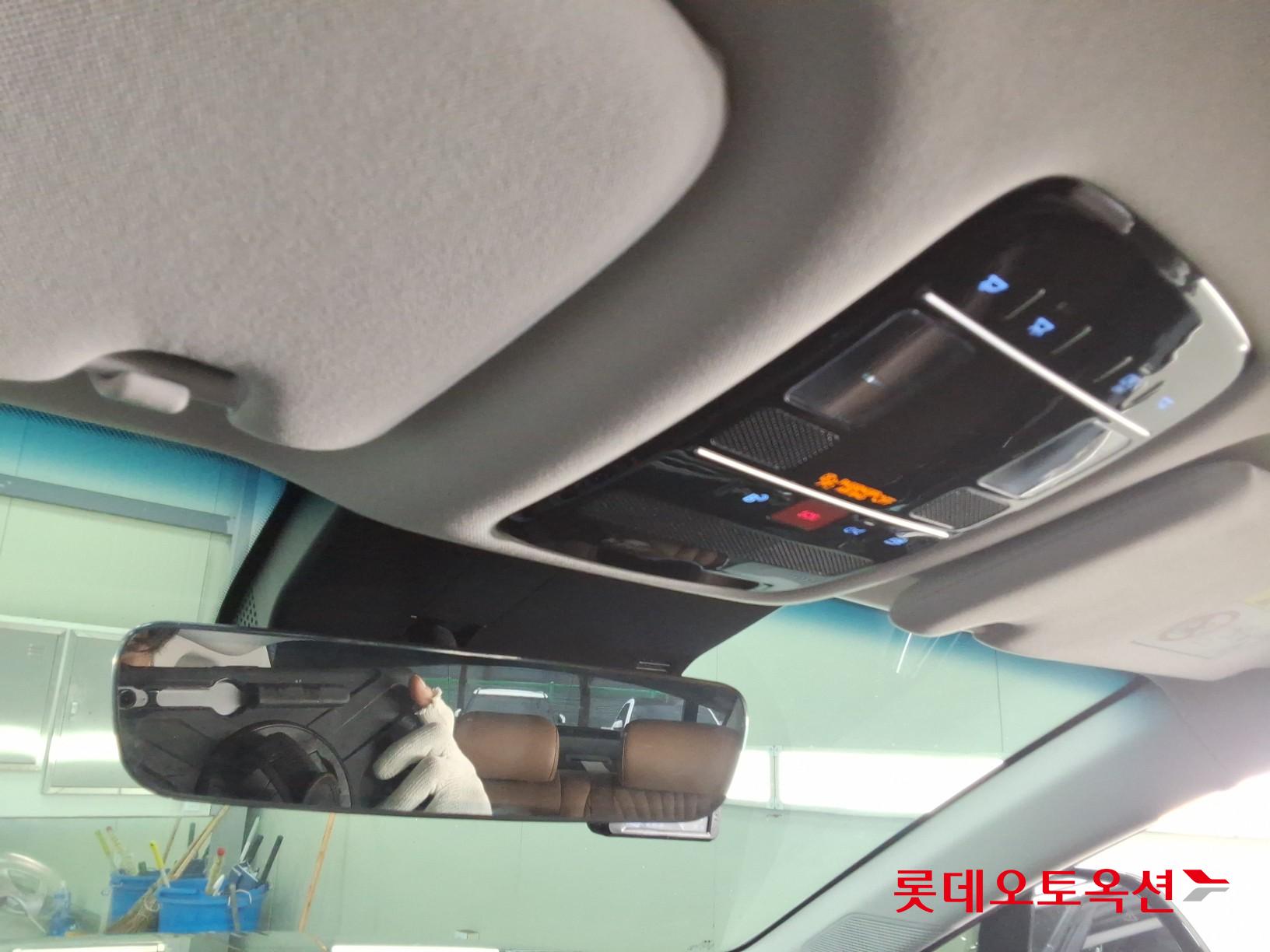 Hyundai Grandeur - 31