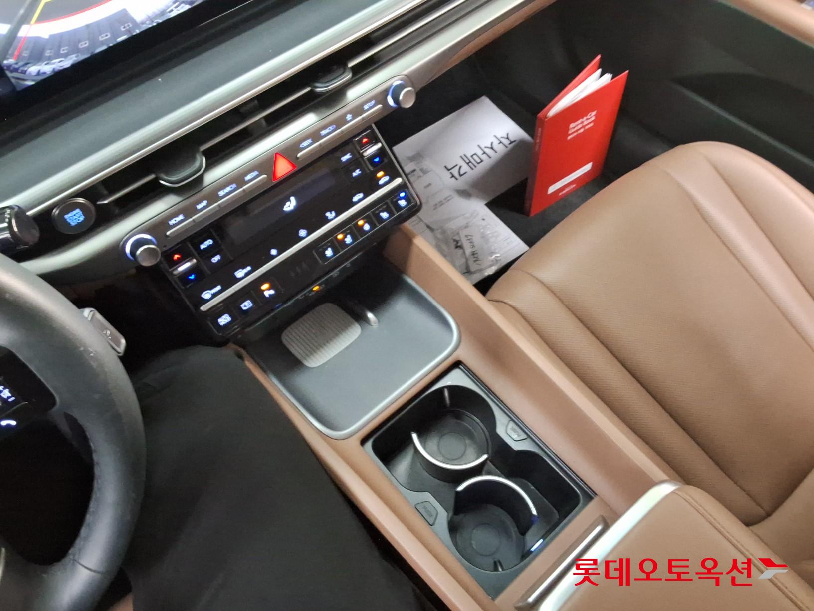 Hyundai Grandeur - 34
