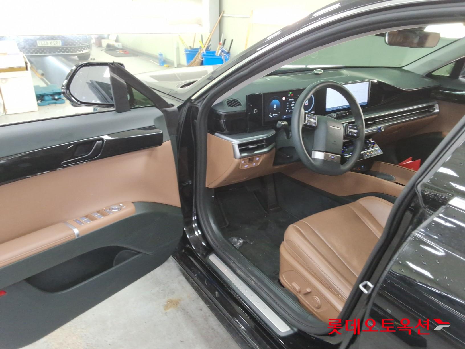 Hyundai Grandeur - 35