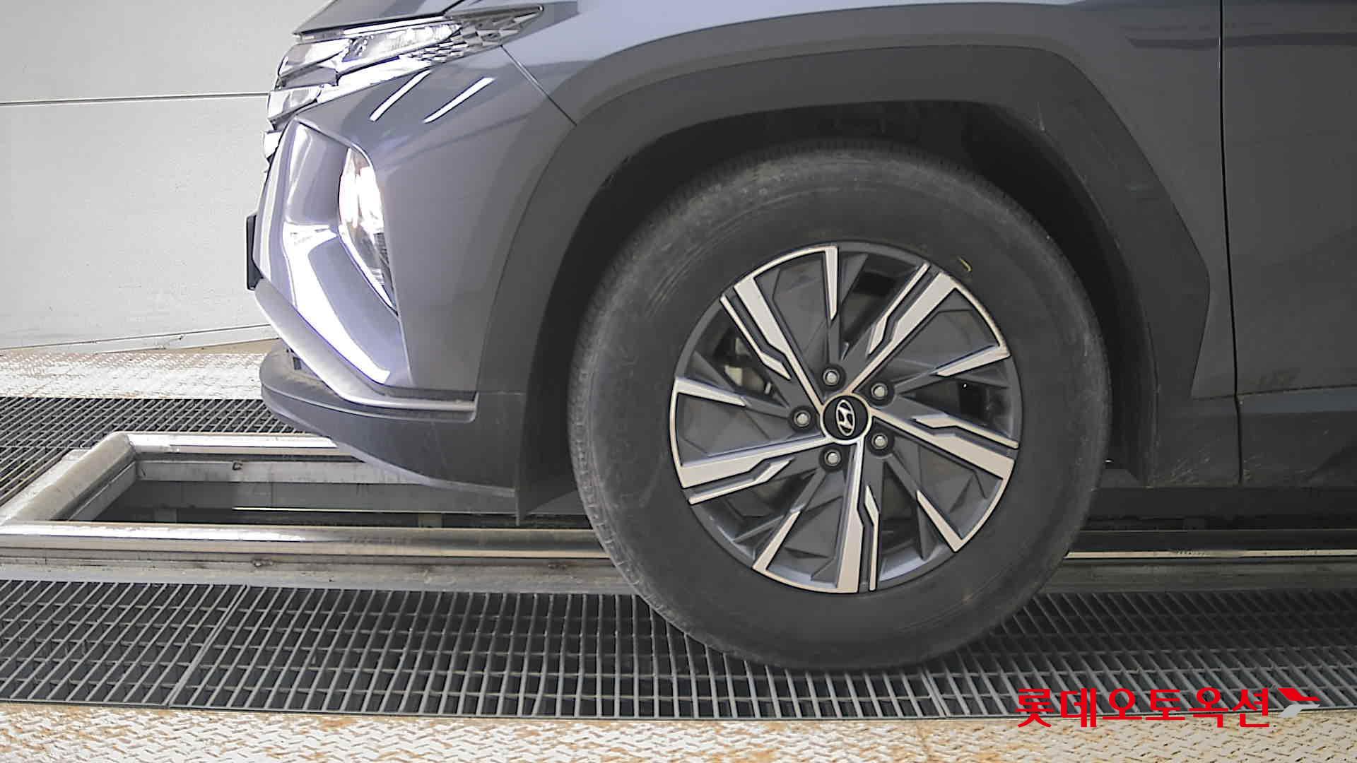Hyundai Tucson - 25