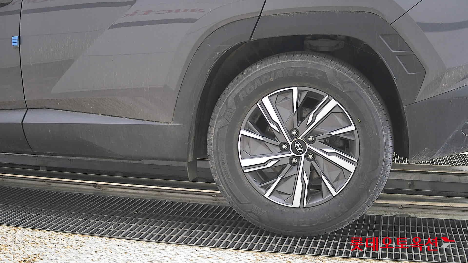 Hyundai Tucson - 26