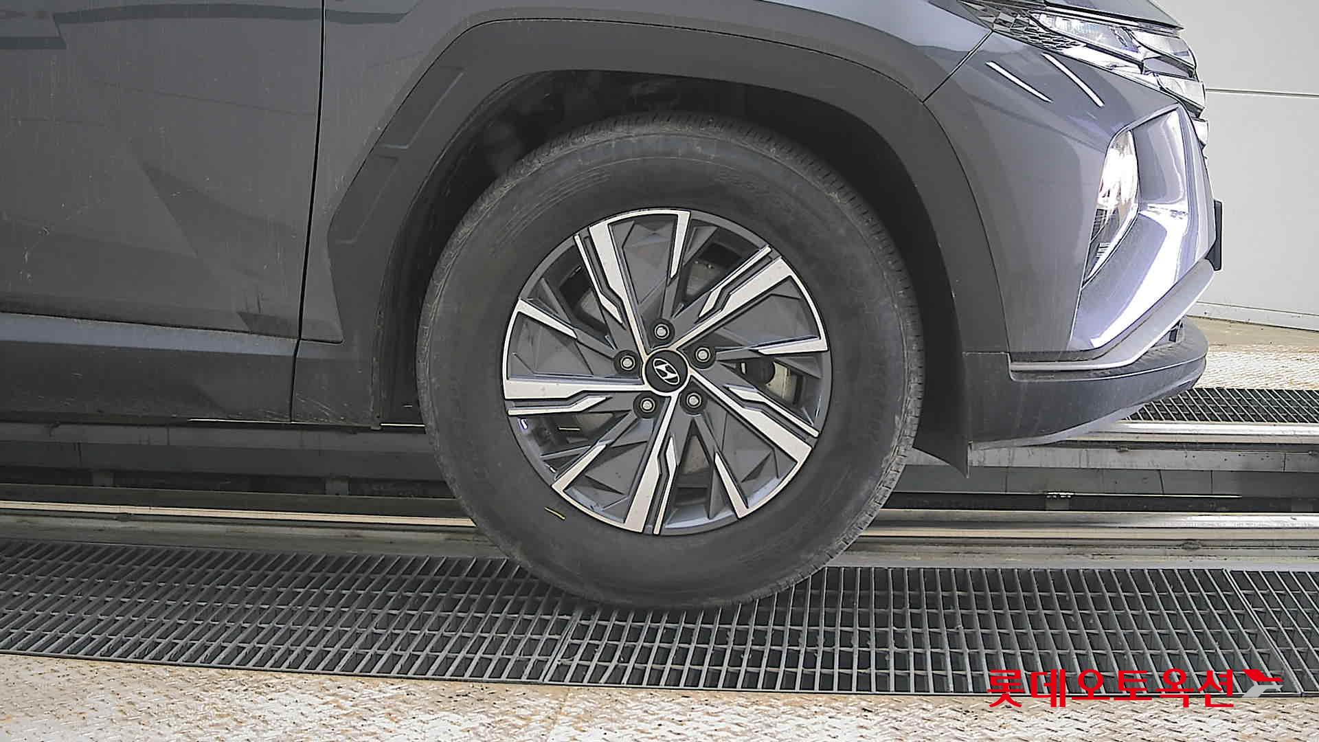 Hyundai Tucson - 27