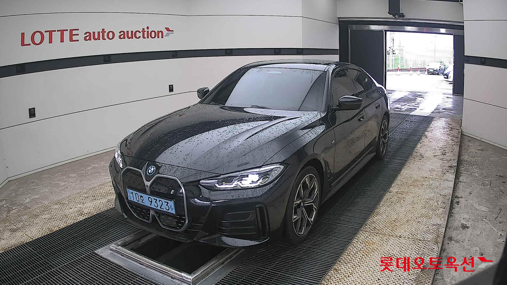 BMW i4 - 10
