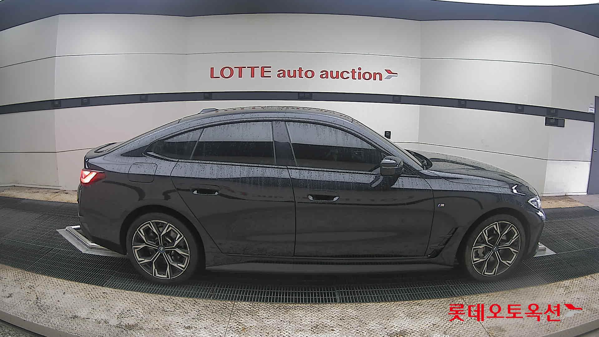 BMW i4 - 21