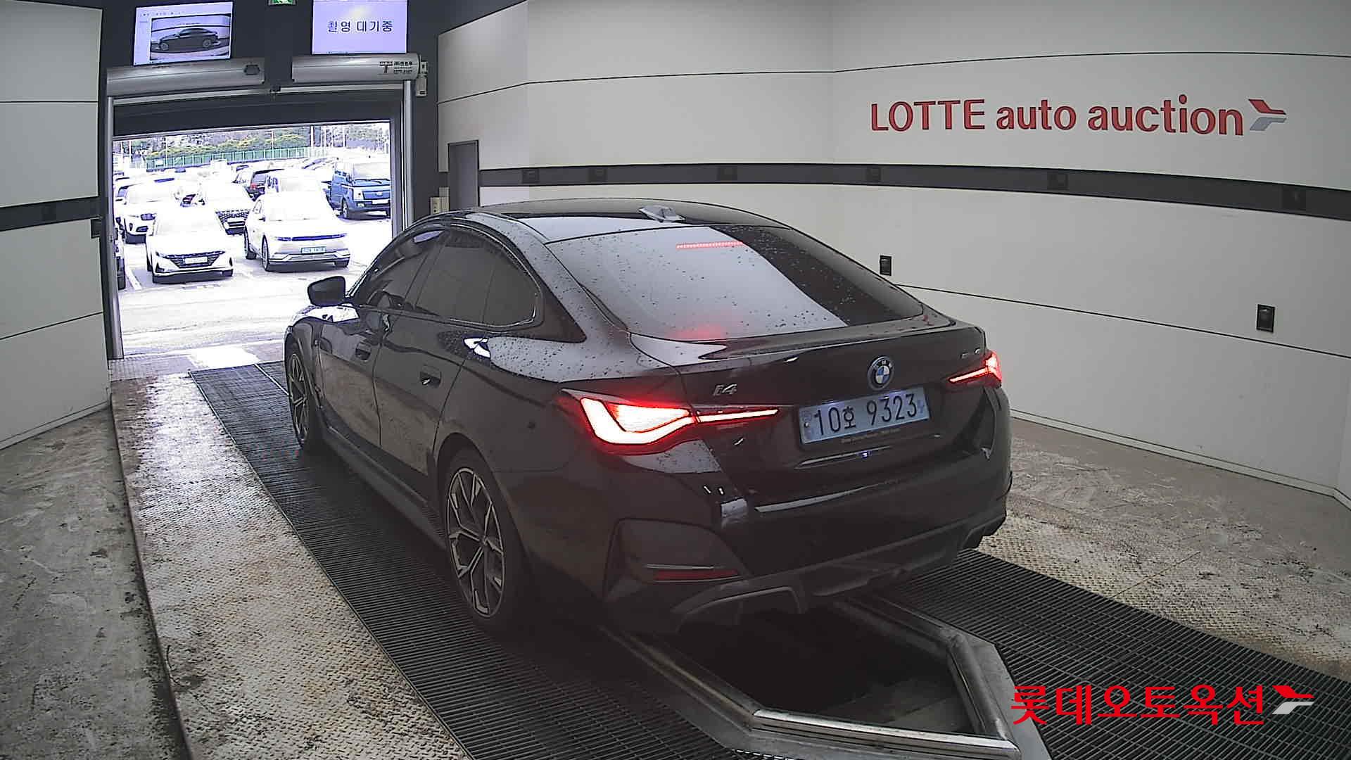 BMW i4 - 16