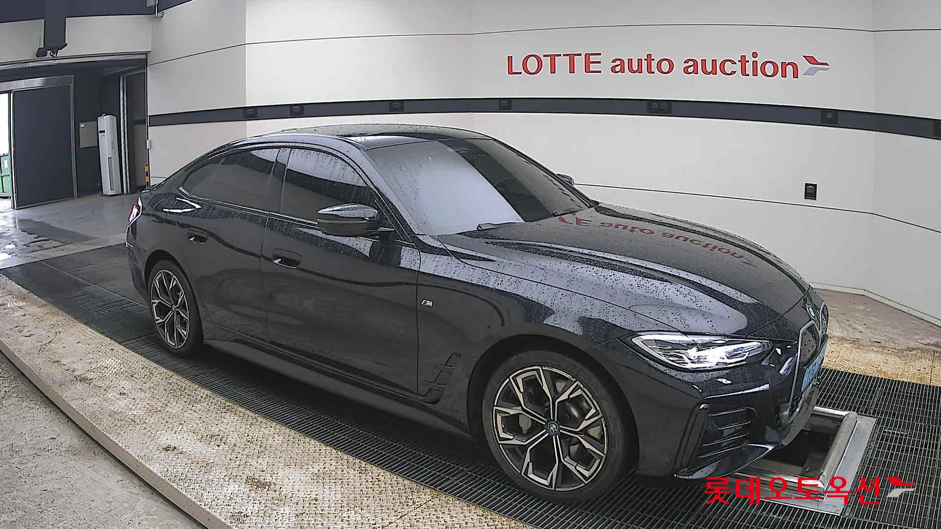 BMW i4 - 23