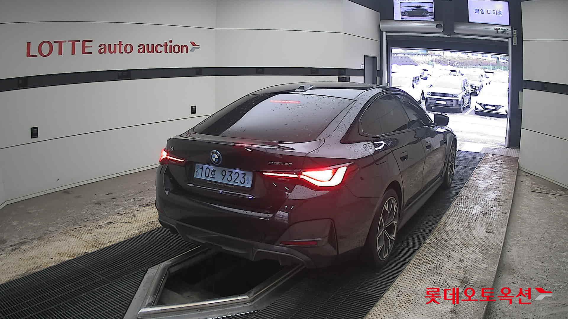 BMW i4 - 18