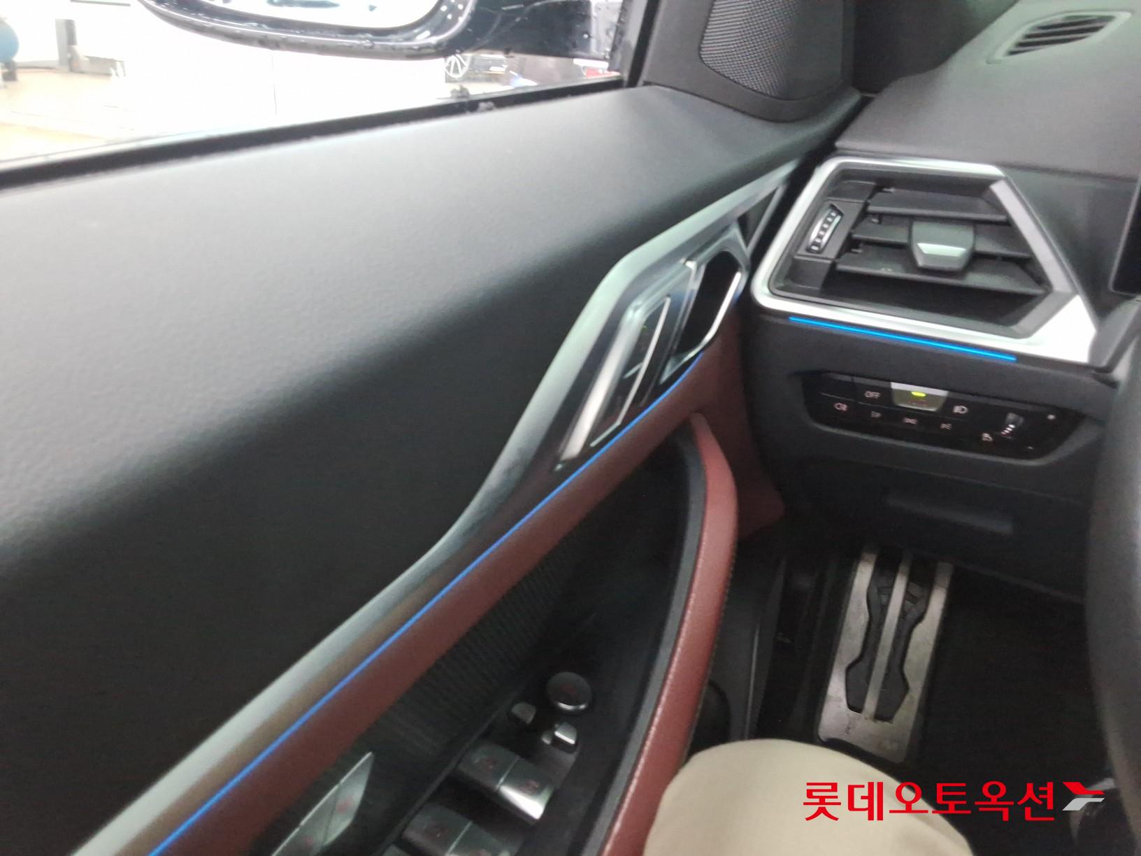 BMW i4 - 29