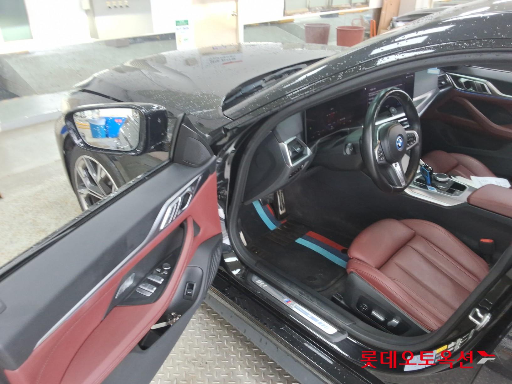 BMW i4 - 36