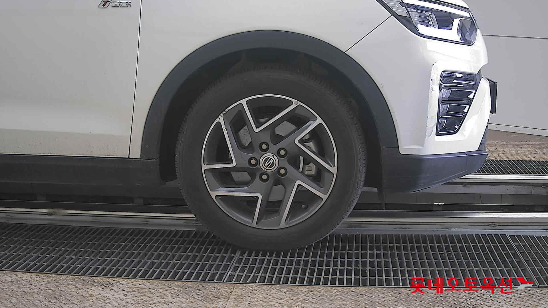 سانغ يونغ تيفولي