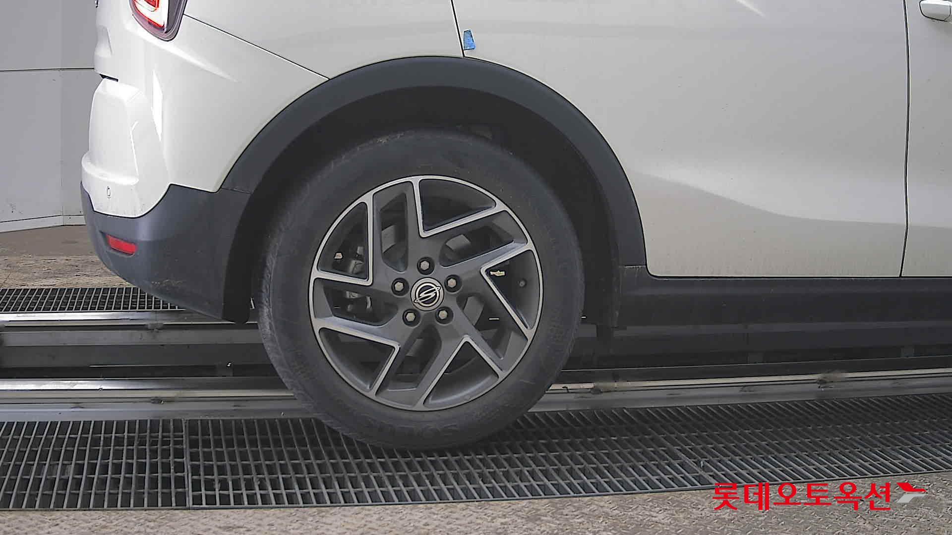 سانغ يونغ تيفولي