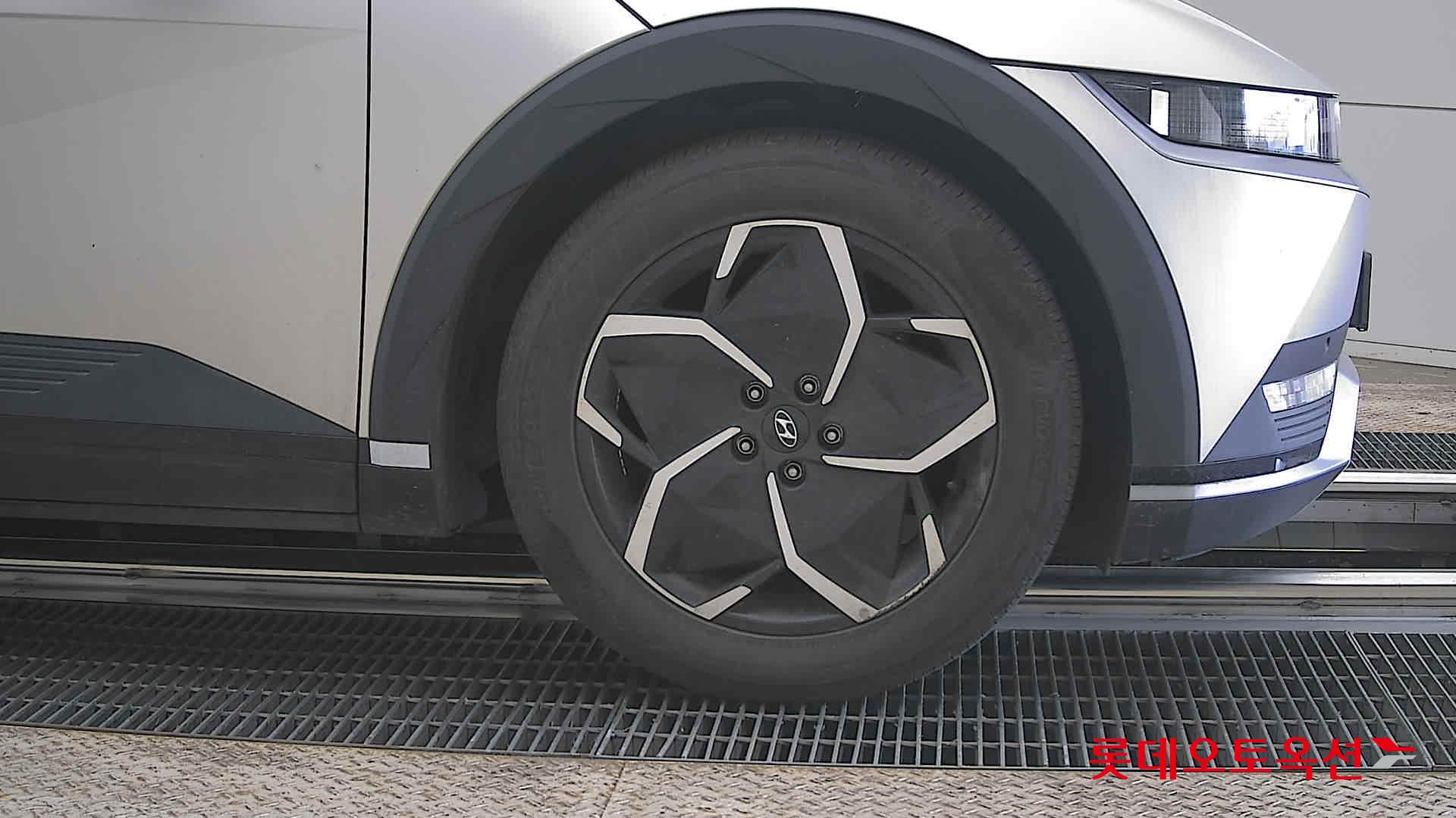 هيونداي أيونيك