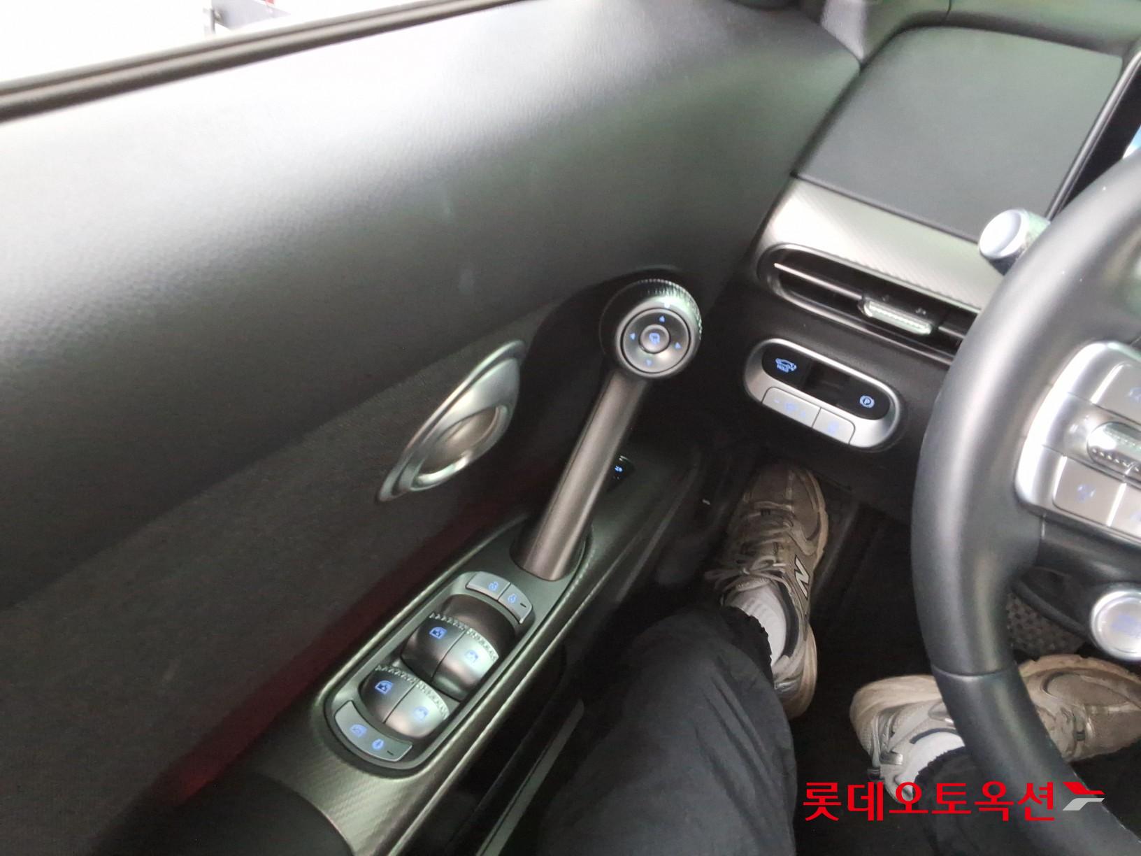 جينسس جي في 60