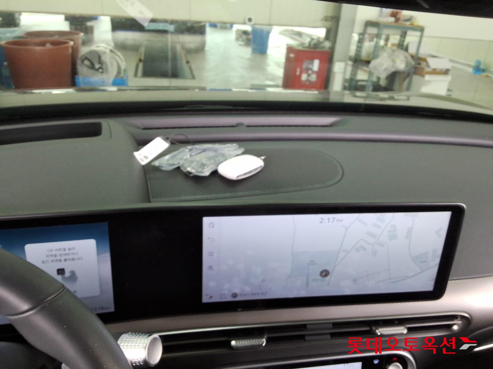 جينسس جي في 60