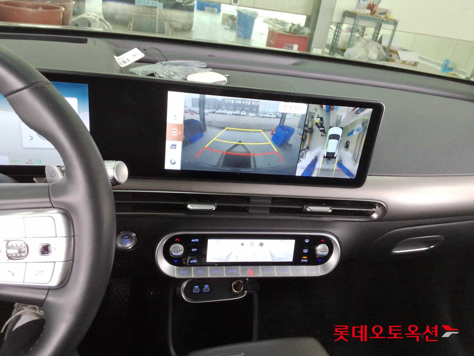 جينسس جي في 60