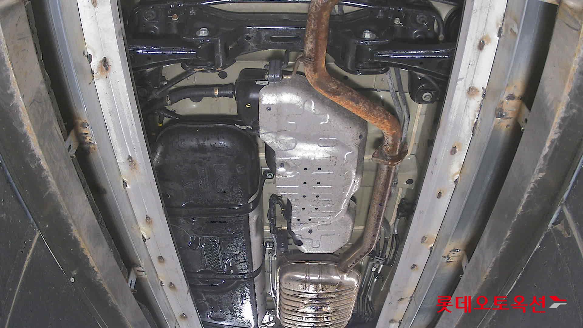 Kia New Carnival - 2