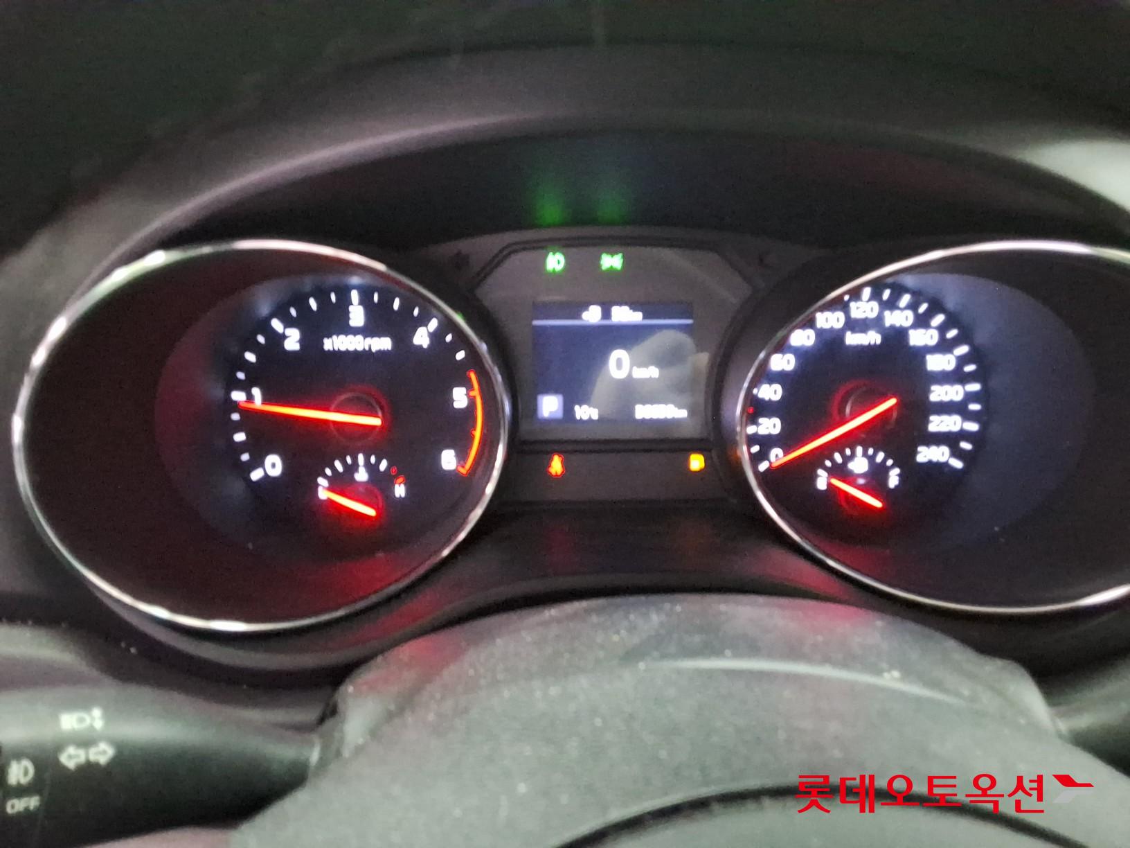 Kia New Carnival - 30