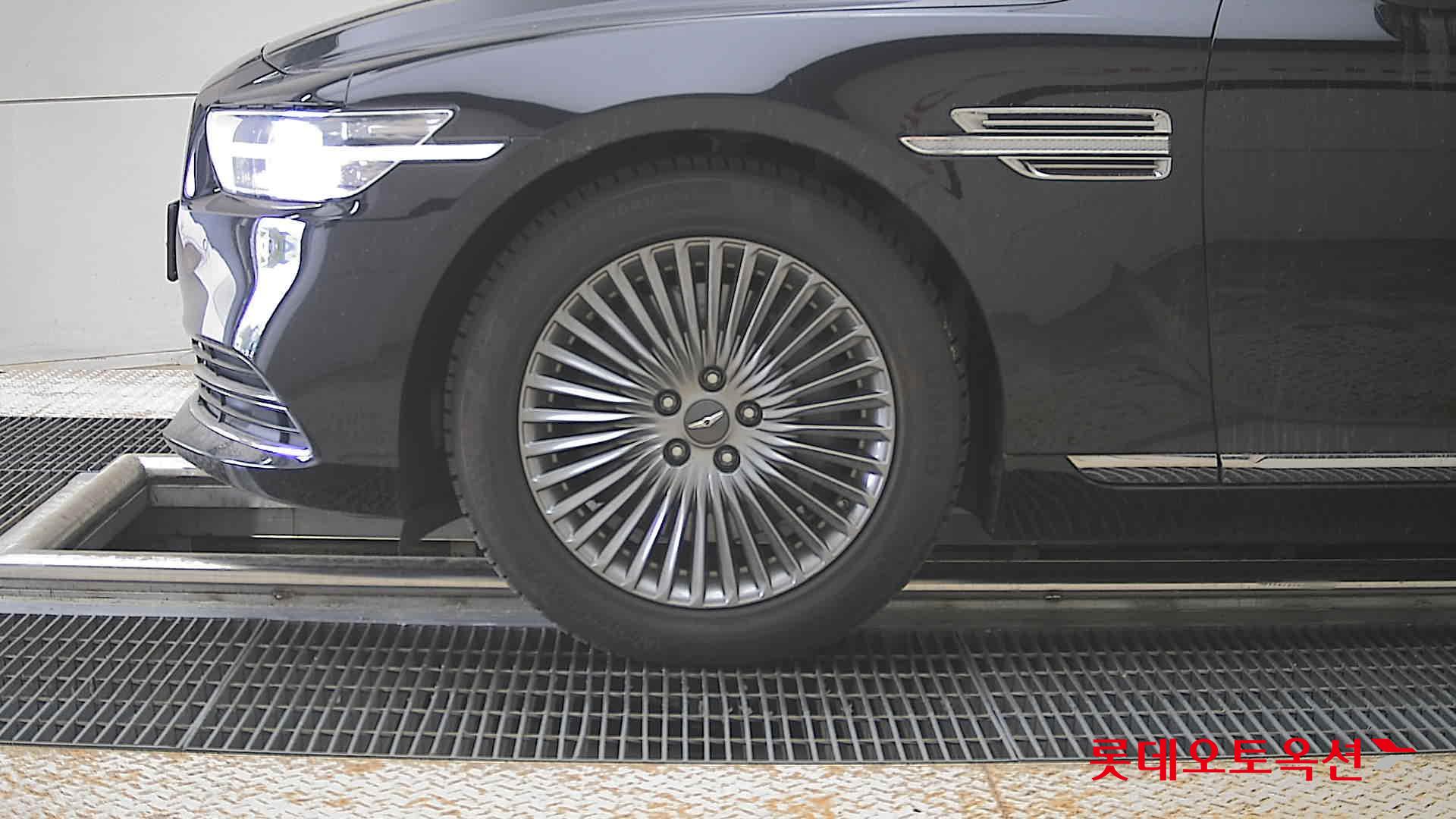 제네시스 G90 - 25