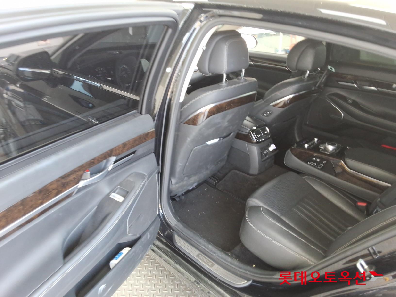 제네시스 G90 - 37