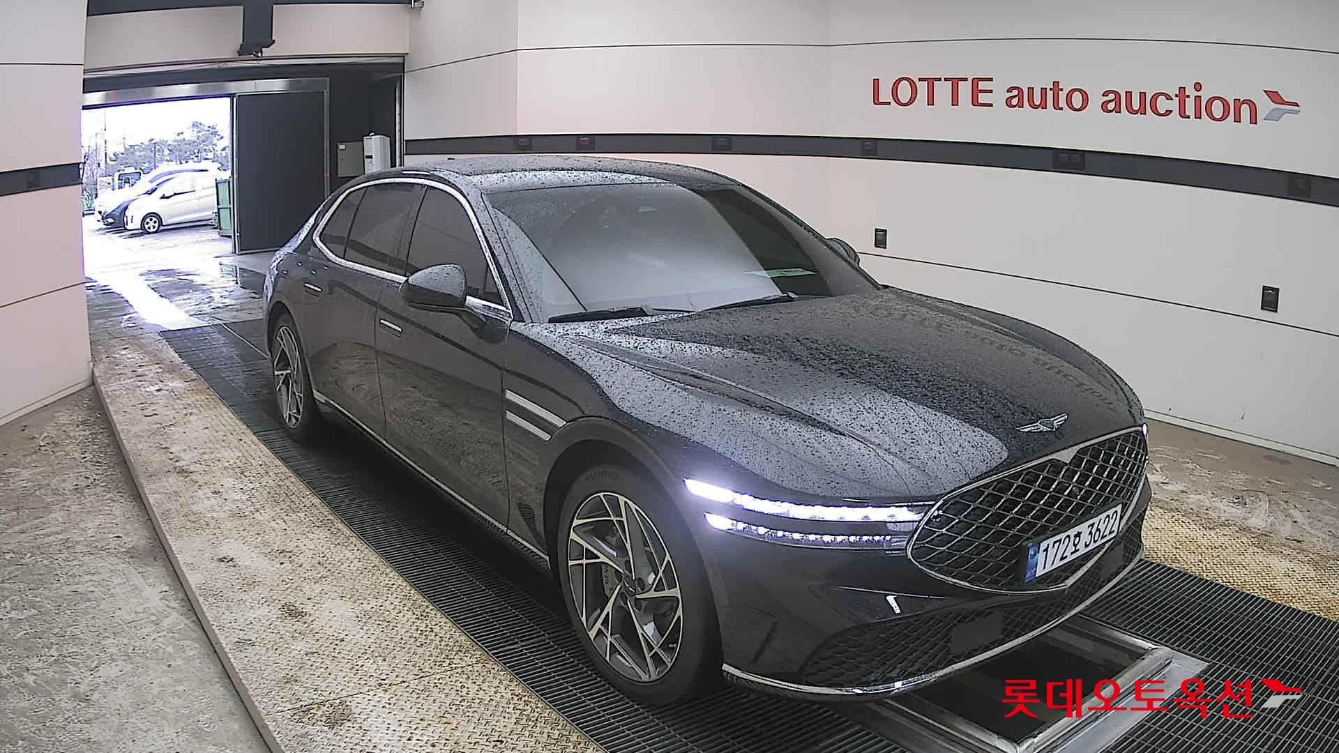 2022 - genesis g90
