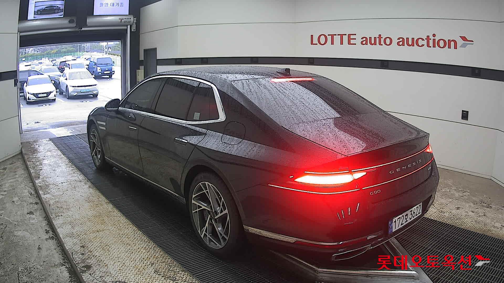 2022 - genesis g90