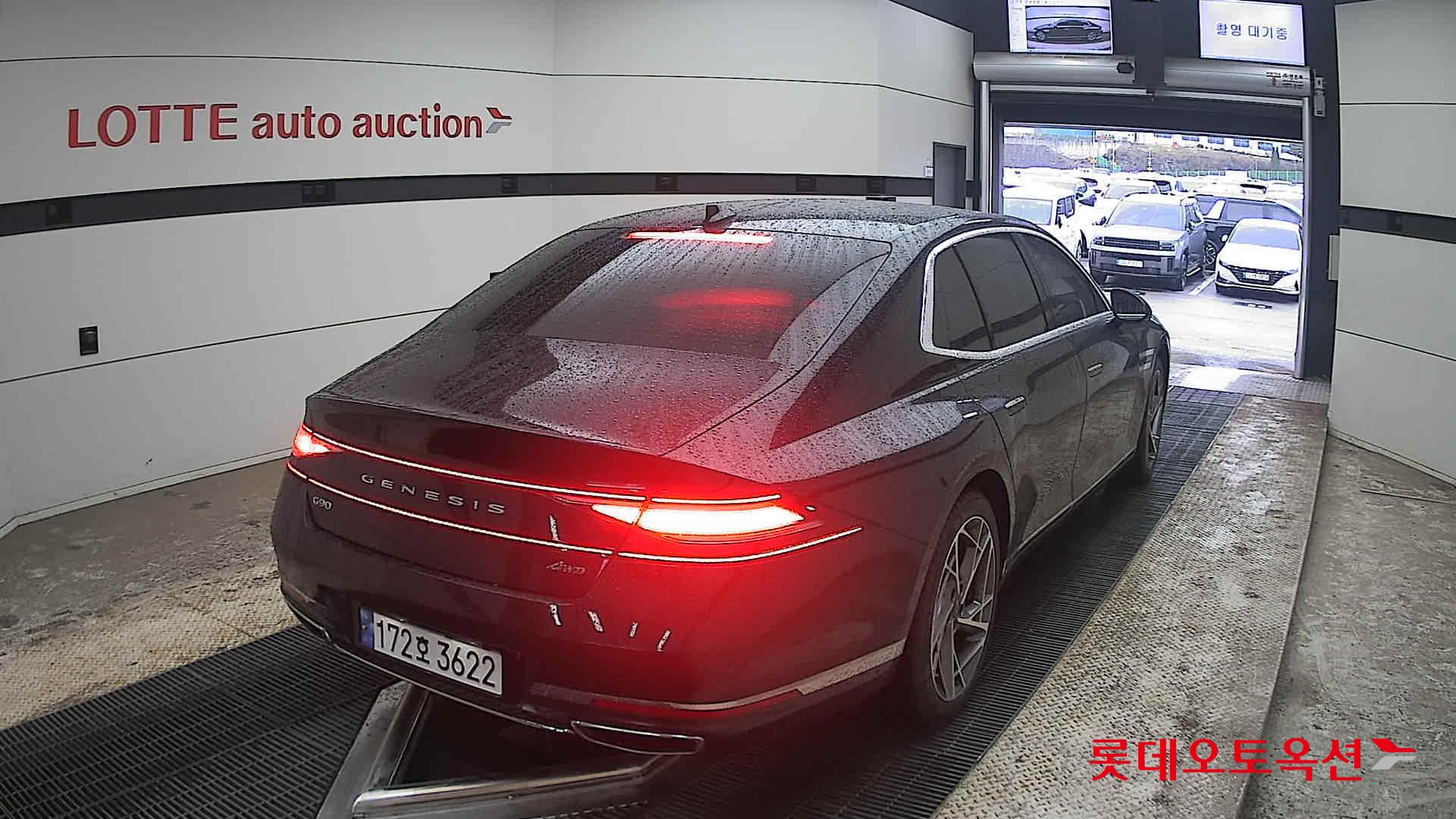 2022 - genesis g90