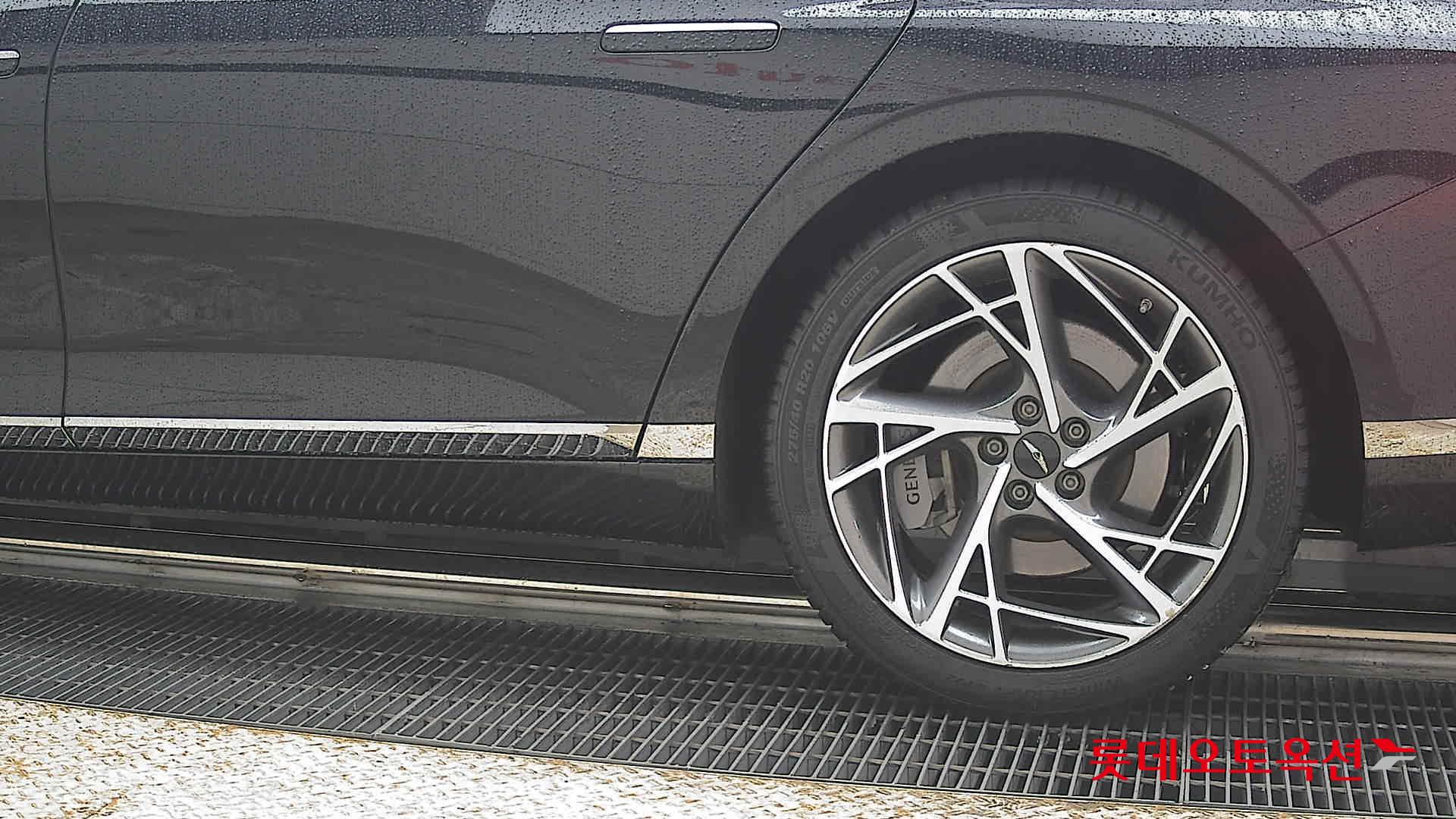 2022 - genesis g90