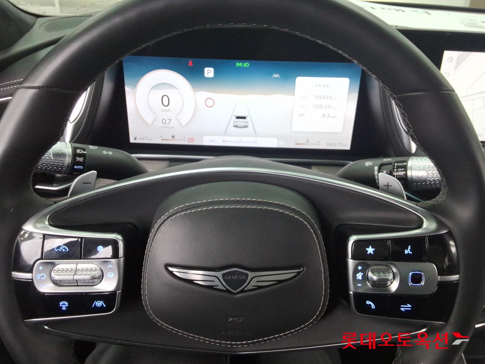 2022 - genesis g90