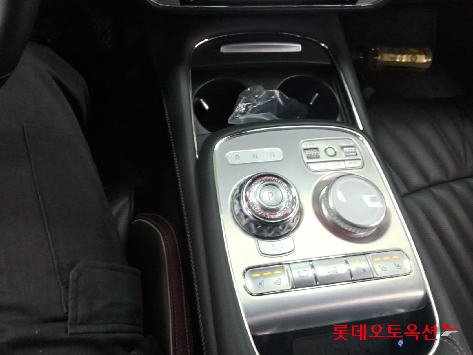 2022 - genesis g90