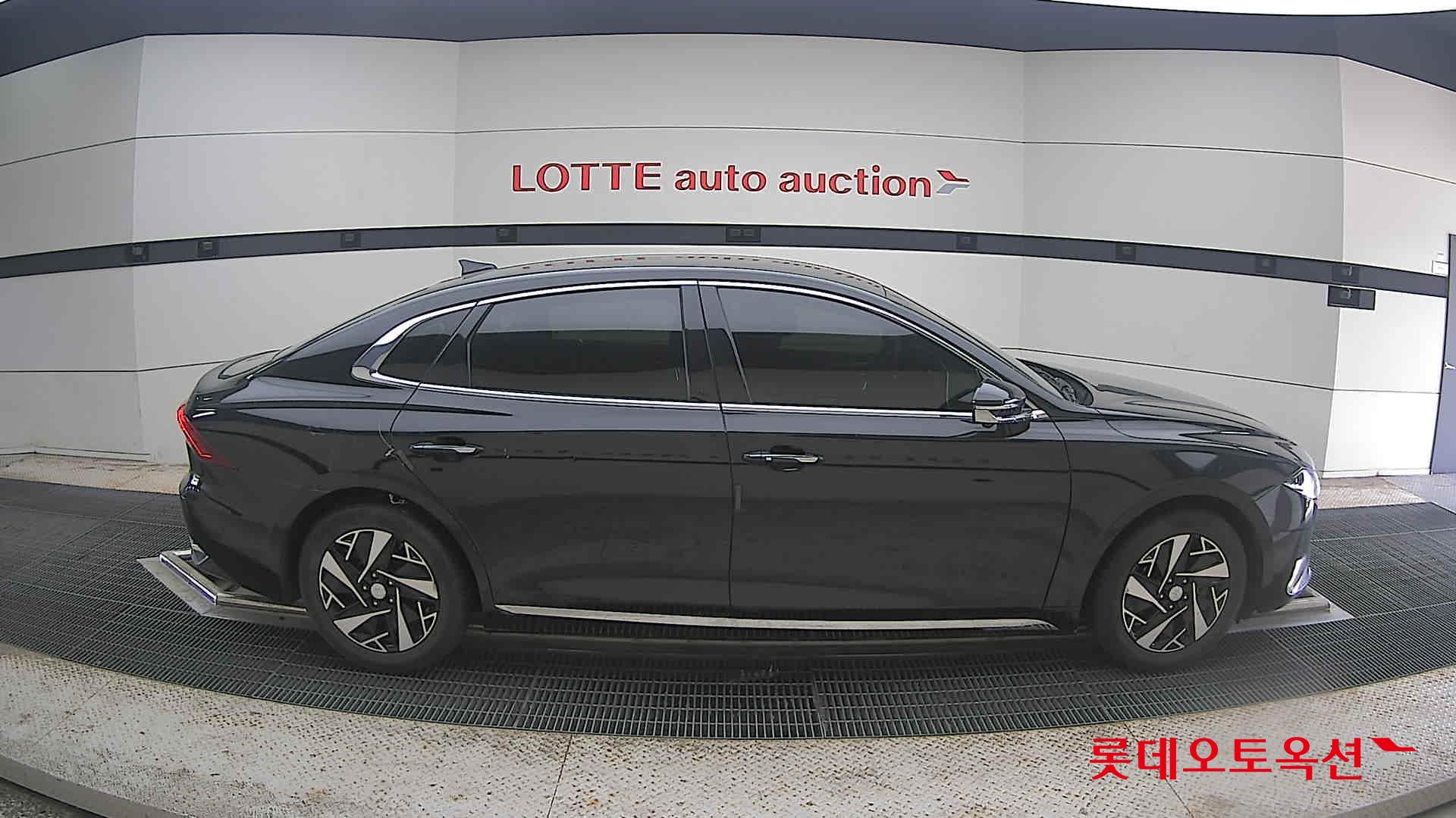 2022 - hyundai grandeur