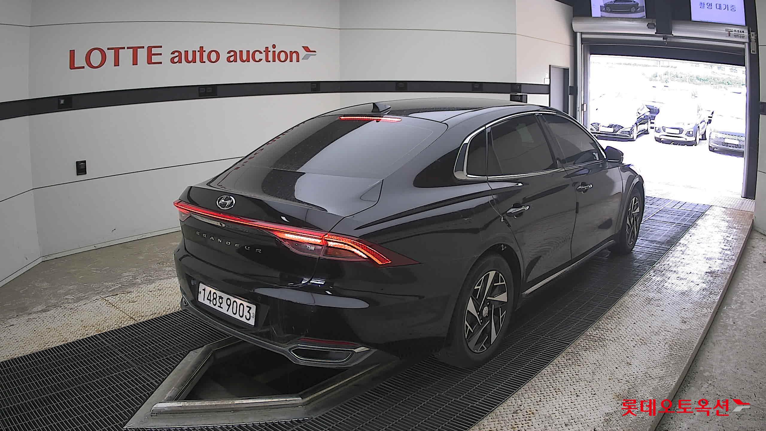 2022 - hyundai grandeur