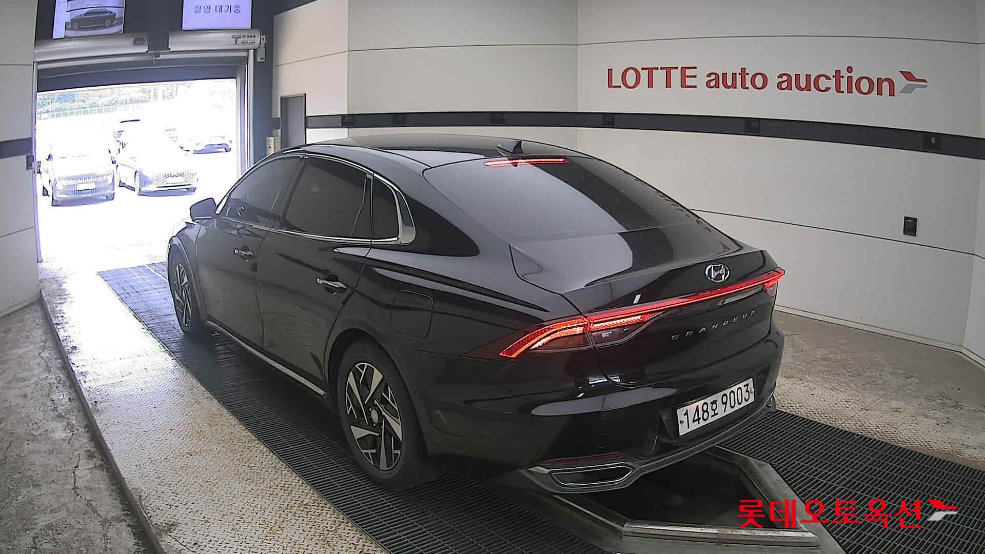 2022 - hyundai grandeur