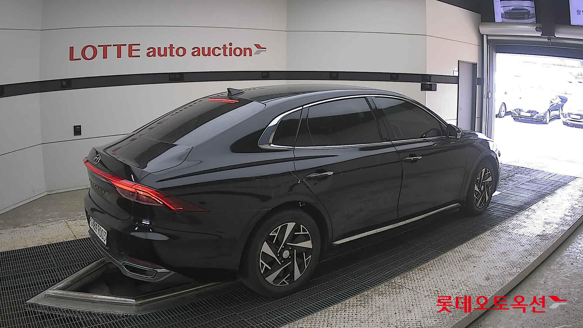 2022 - hyundai grandeur