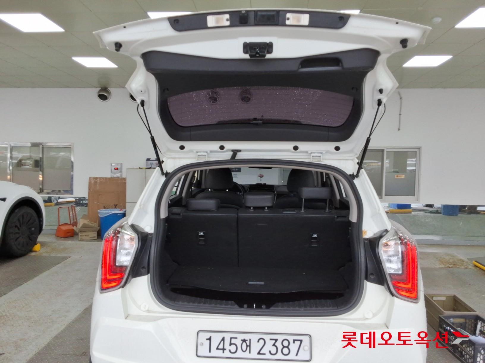 쌍용자동차 티볼리 - 9