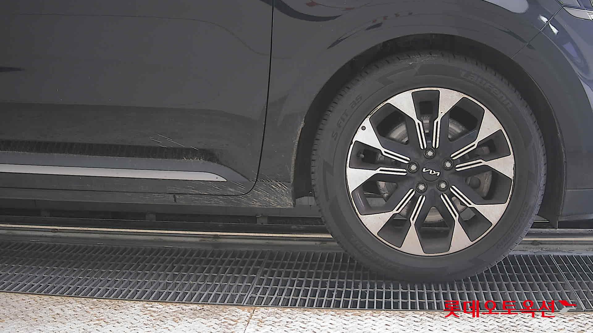 2022 - kia carnival