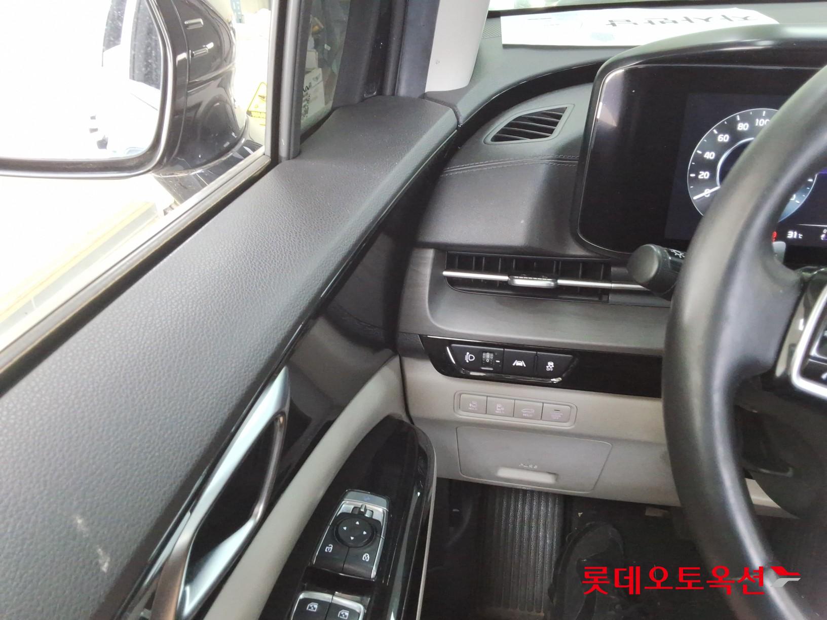 2022 - kia carnival