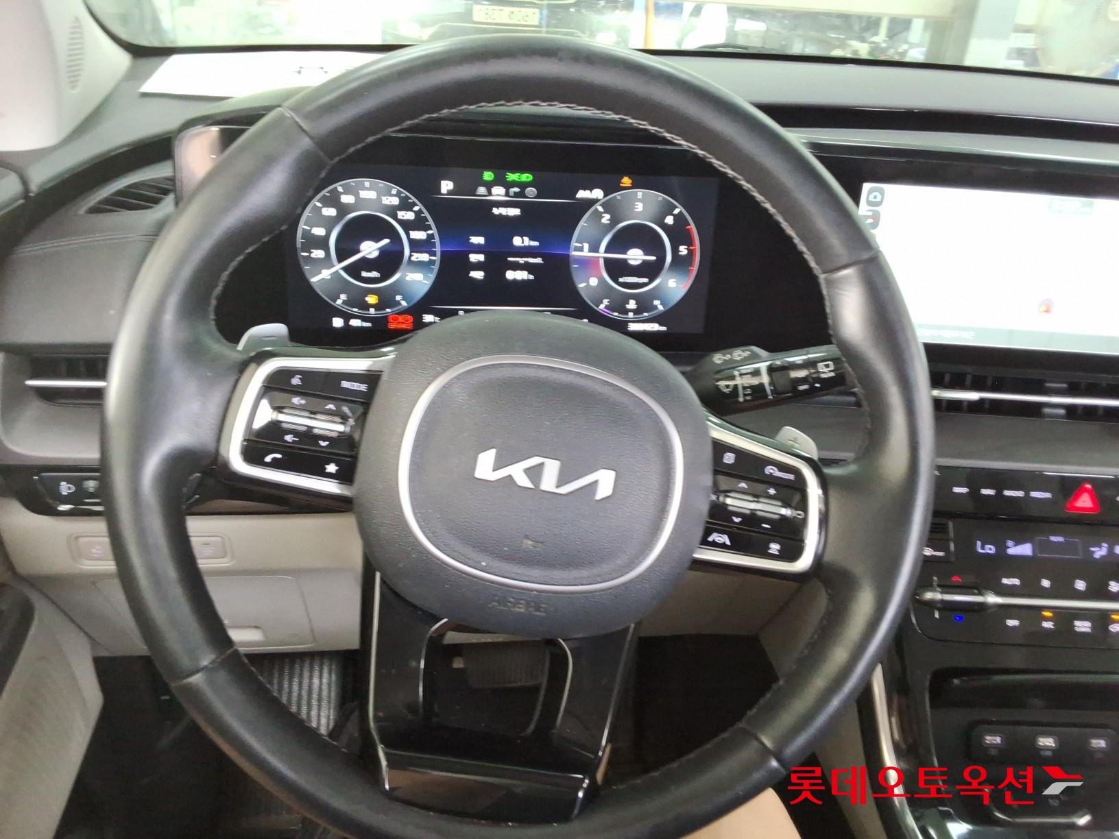 2022 - kia carnival