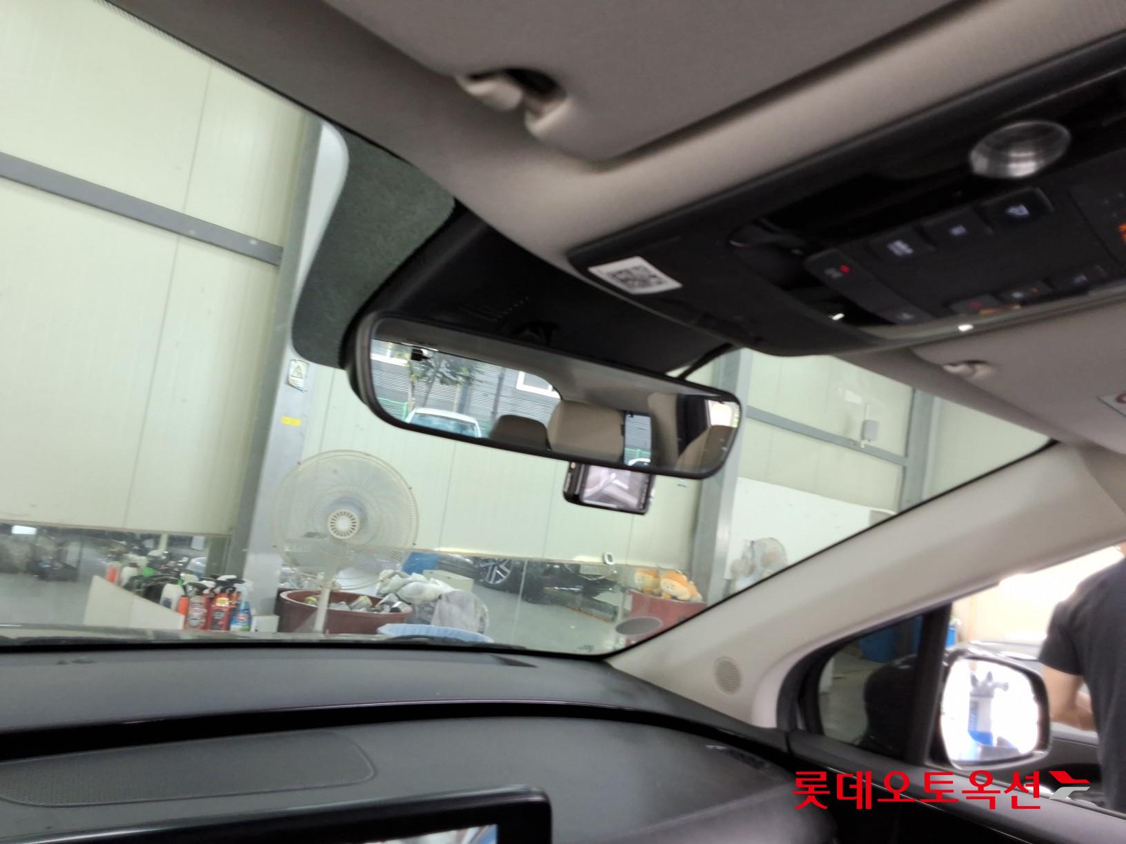 2022 - kia carnival
