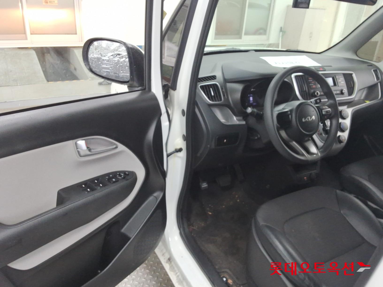 Kia Ray - 36