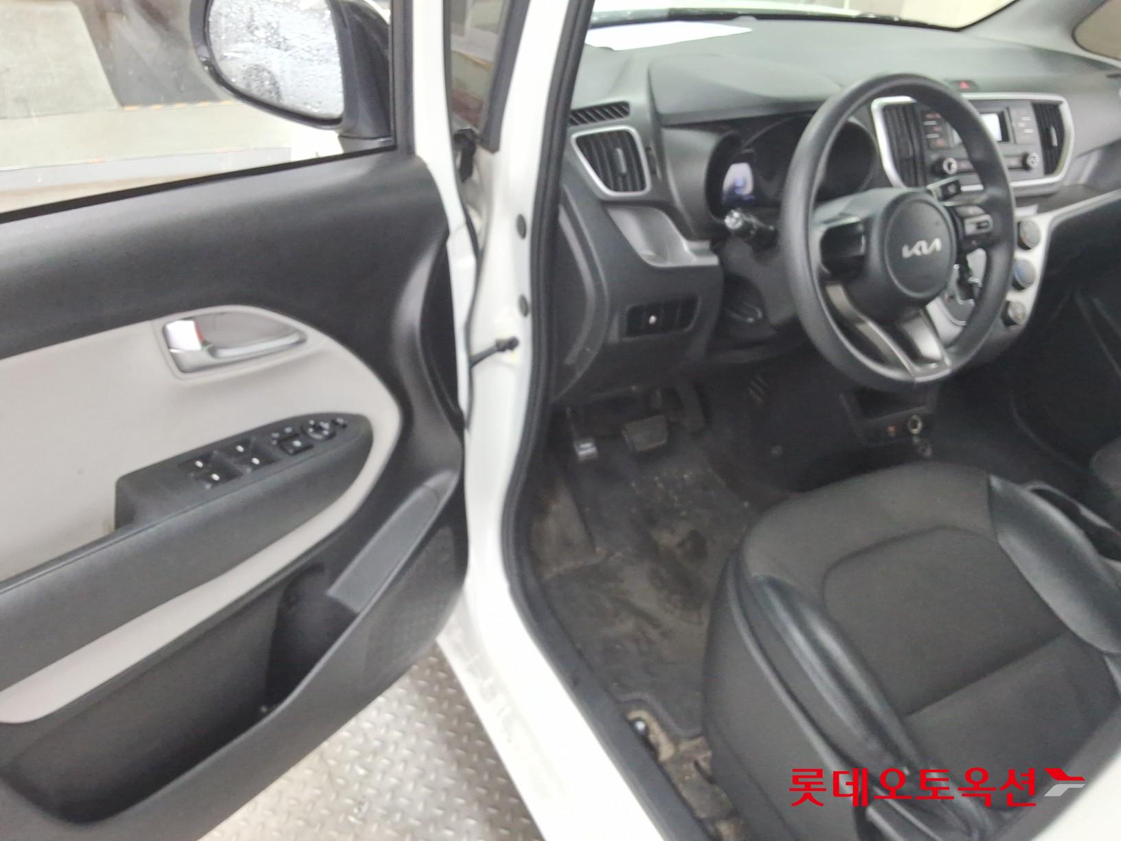 Kia Ray - 36