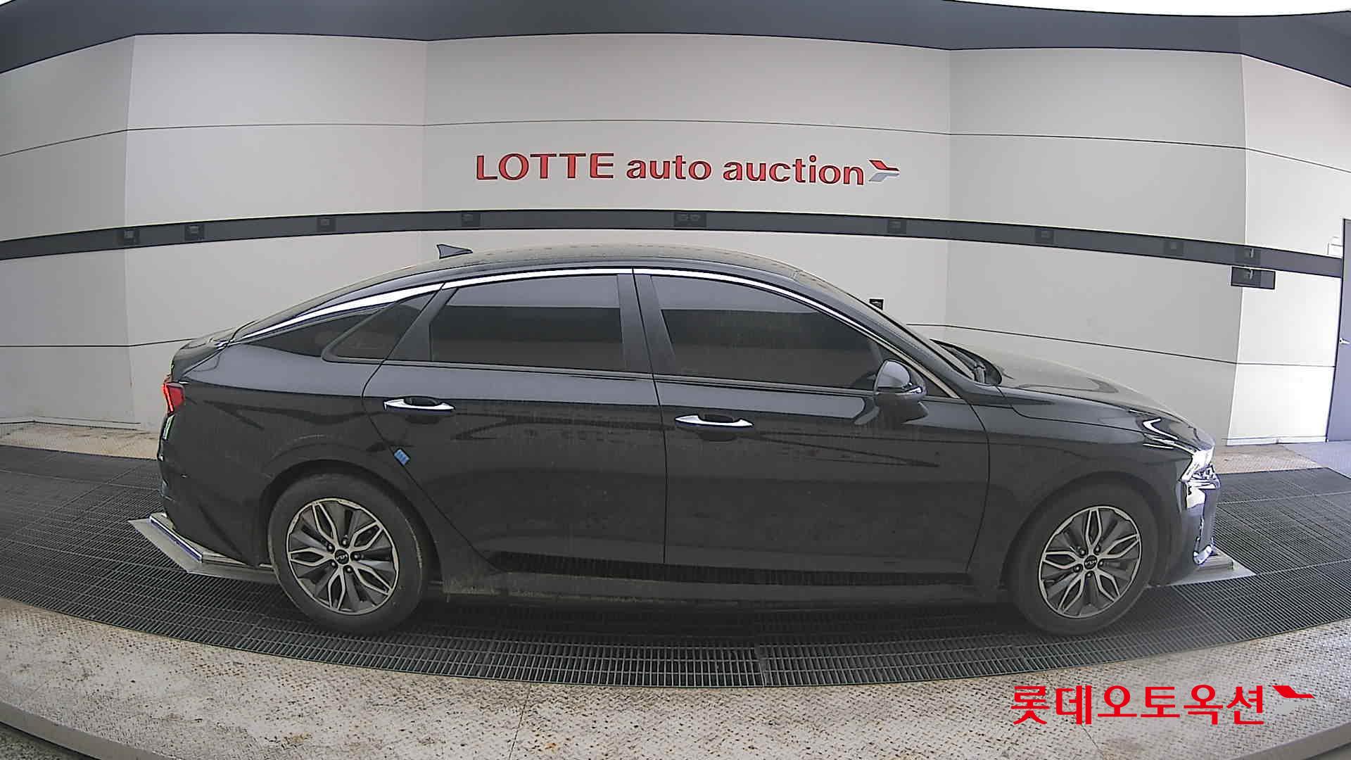 Kia K5 2022 - Image 21