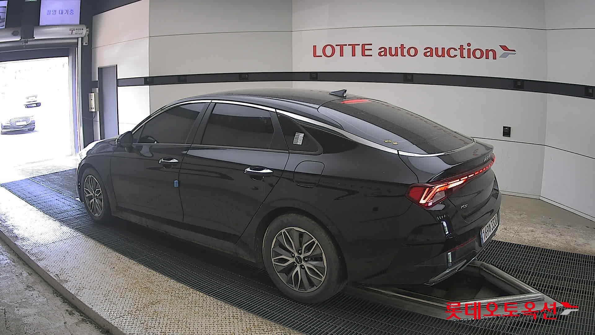 Kia K5 2022 - Image 15