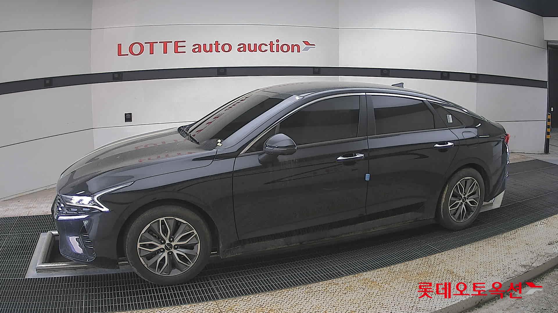 Kia K5 2022 - Image 12