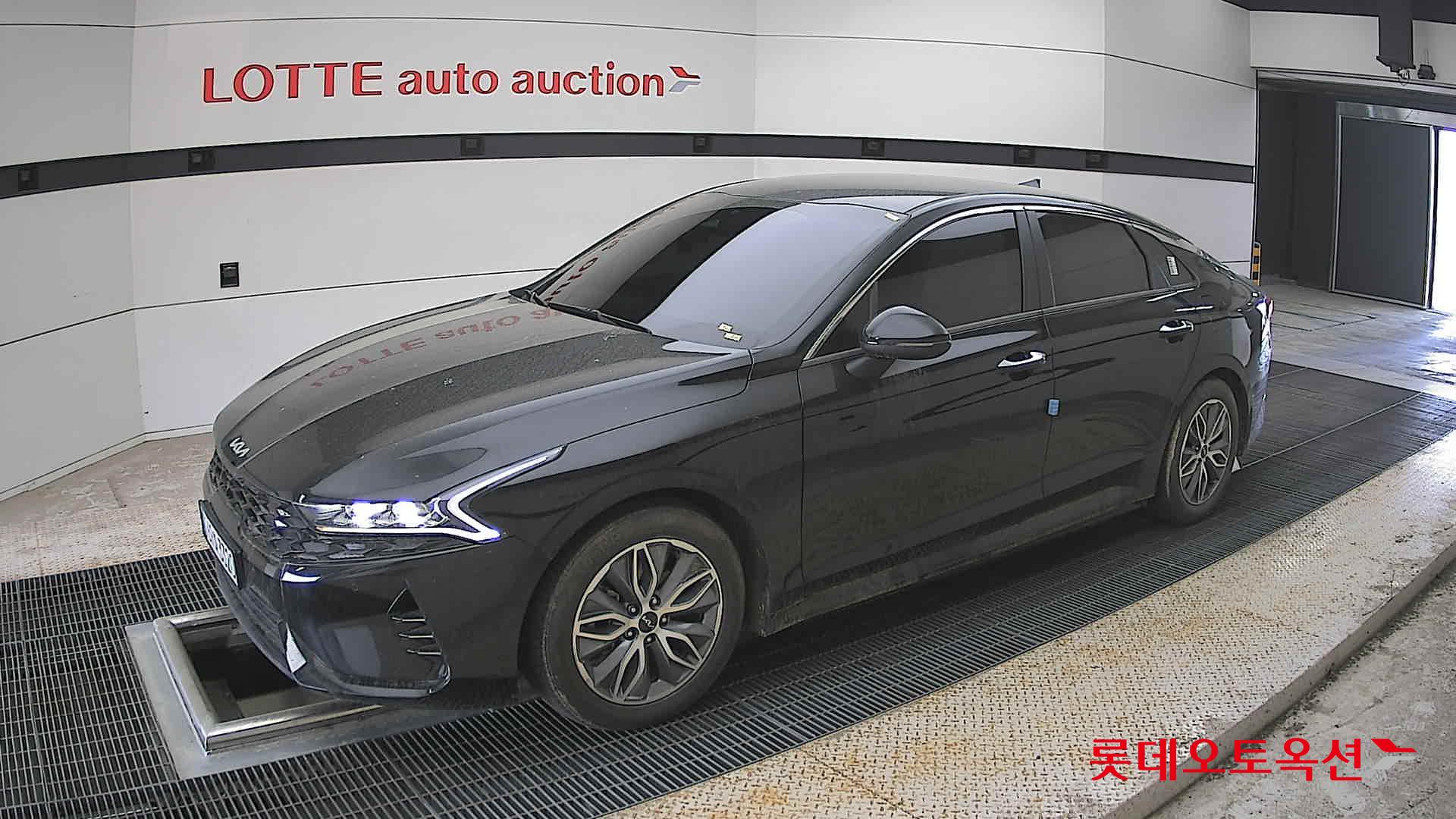 Kia K5 2022 - Image 11