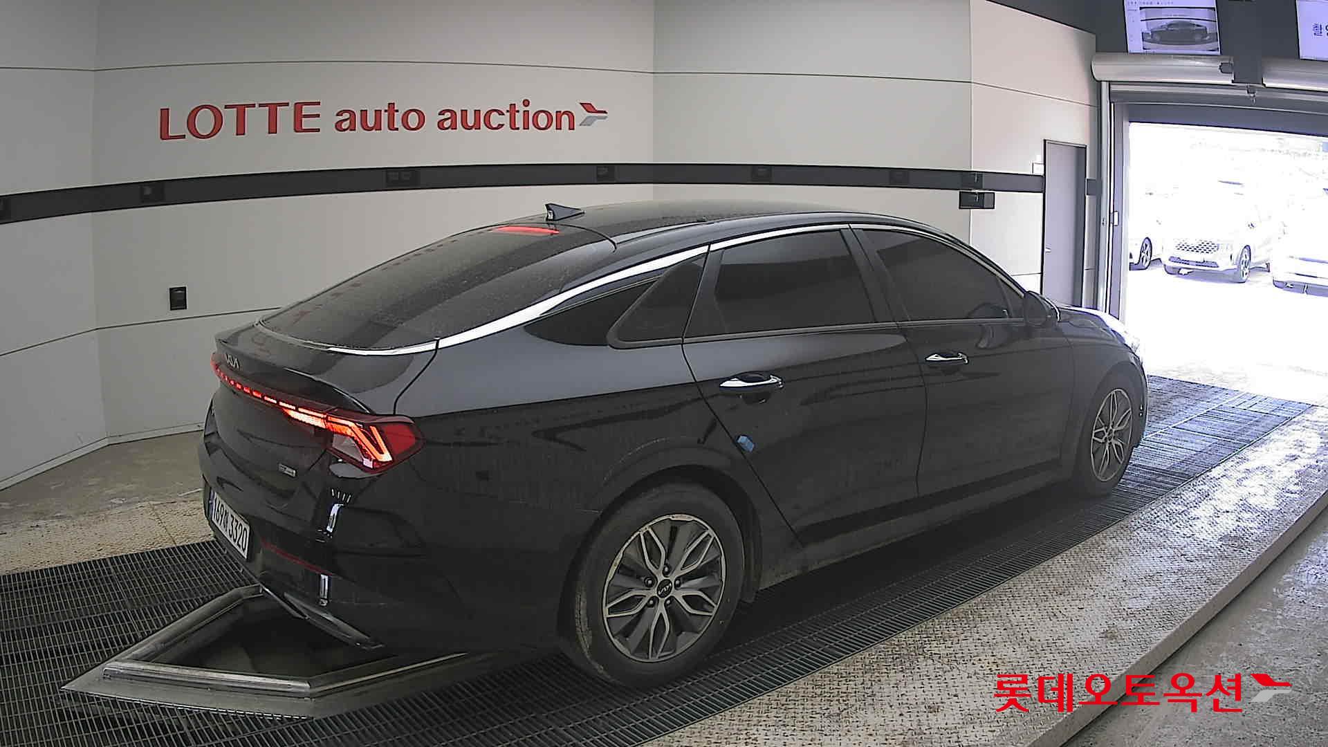 Kia K5 2022 - Image 19