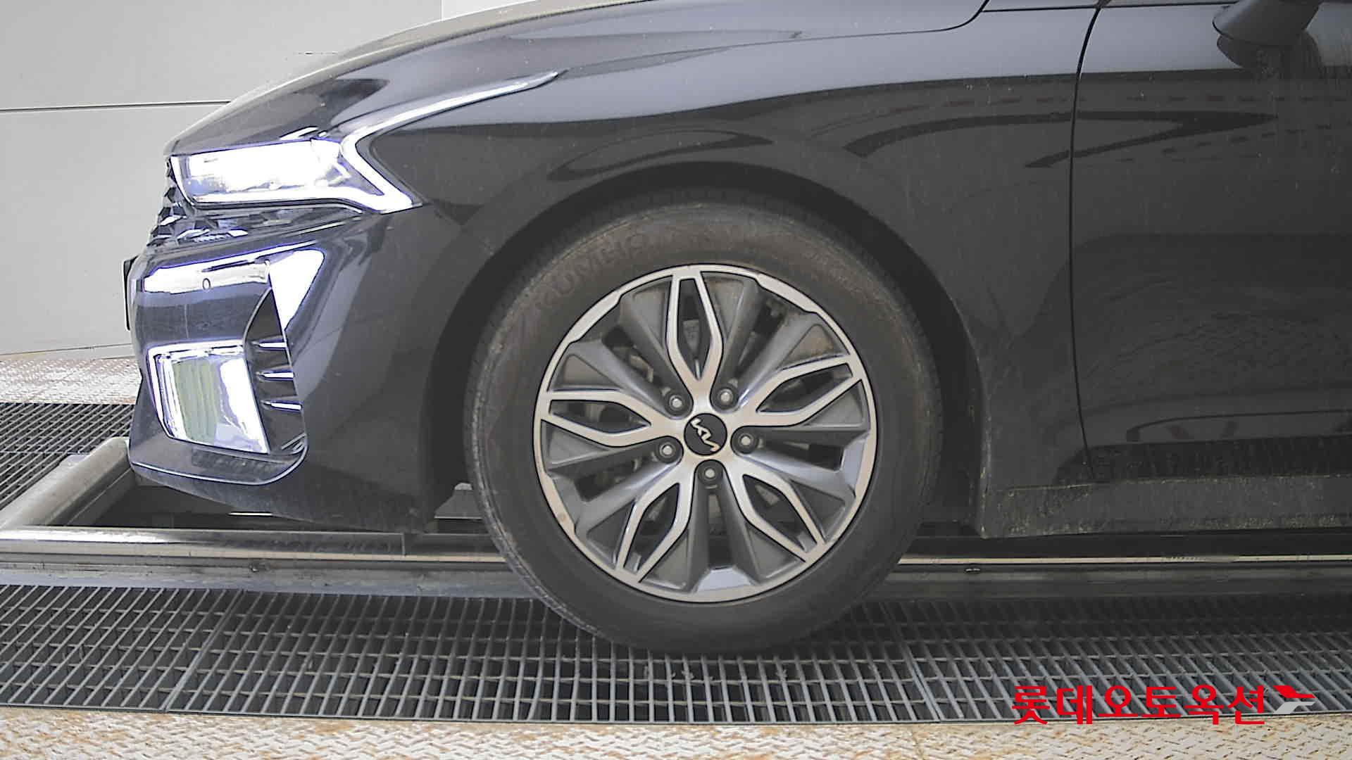 Kia K5 2022 - Image 25