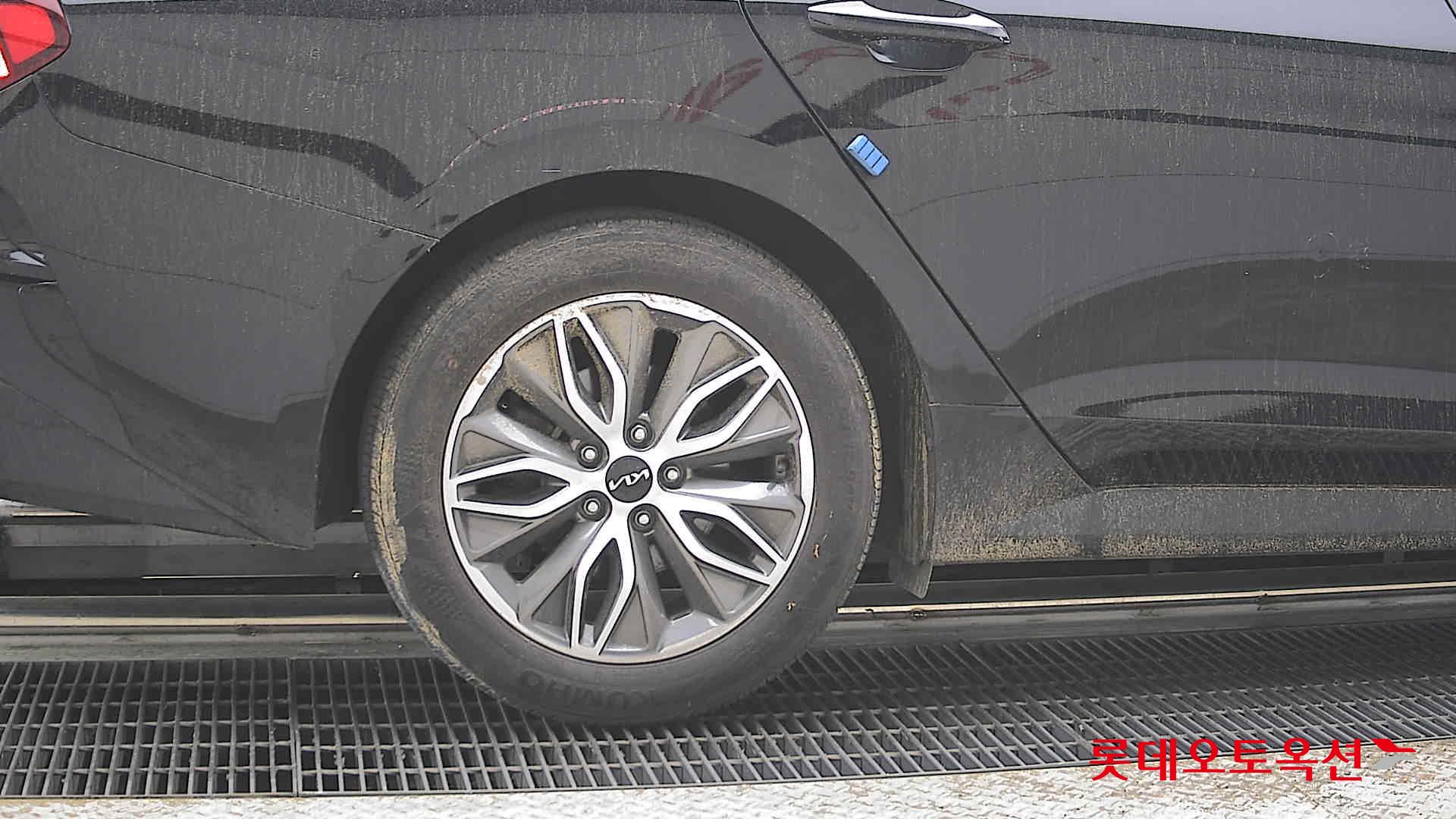 Kia K5 2022 - Image 28